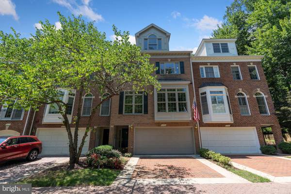 2212 SCOTT ST N, Arlington, VA 22209