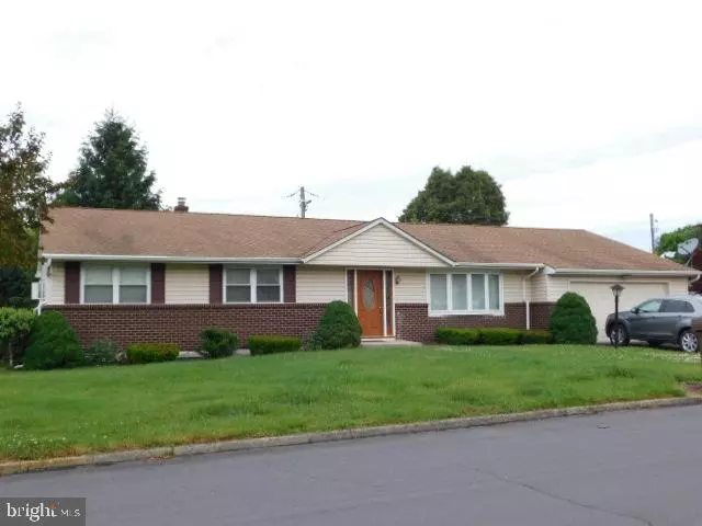 Macungie, PA 18062,7521 COLUMBINE RD