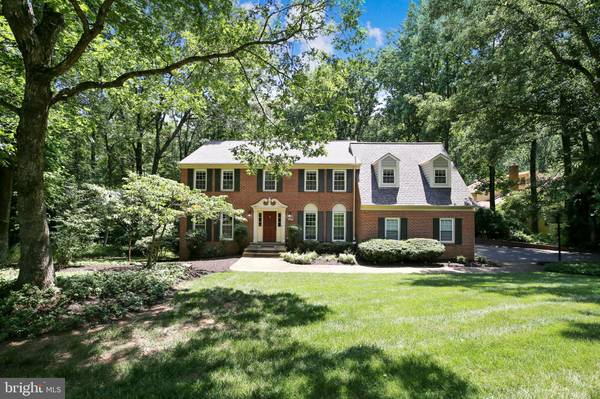 11211 CRANBROOK LN, Oakton, VA 22124