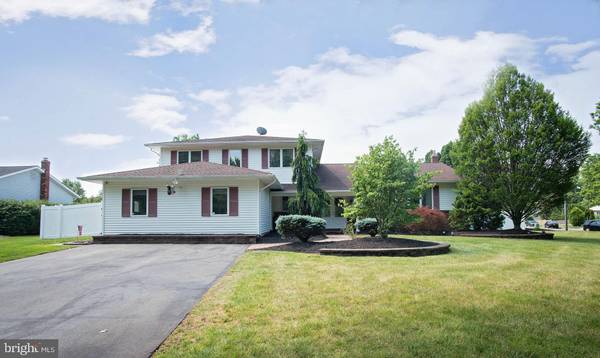 1 INNOCENZI DR, Hamilton, NJ 08690