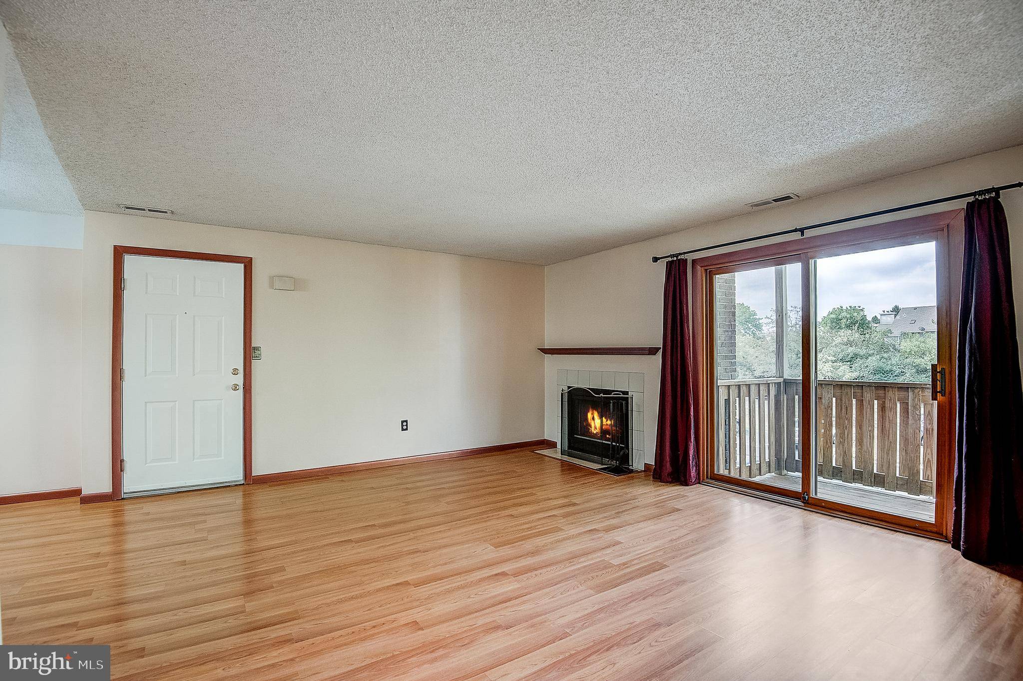 5302 RAVENS CREST DR, Plainsboro, NJ 08536