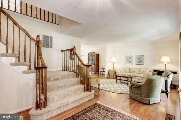 Gaithersburg, MD 20878,11 SOLITAIRE CT