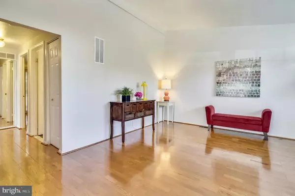 Baltimore, MD 21237,5420 LITANY LN