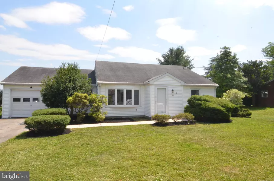 36 W HILLCREST AVE, Strasburg, PA 17579