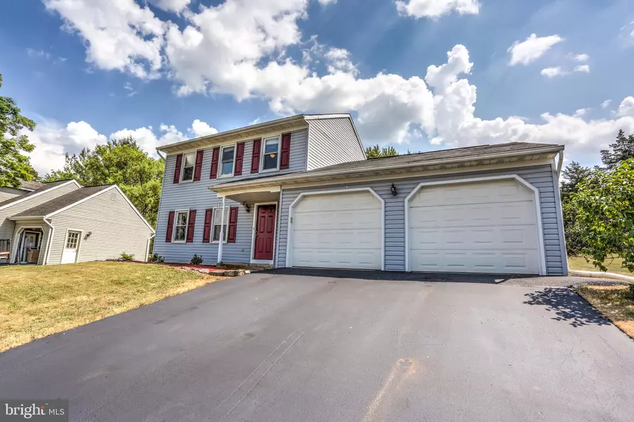 11 SUMMERS DR, Stevens, PA 17578