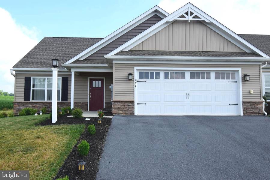 124 CANVASBACK LN, Elizabethtown, PA 17022