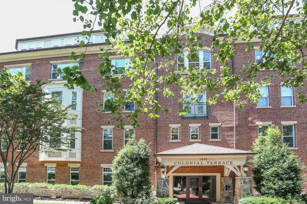 1633 N COLONIAL TER #411, Arlington, VA 22209