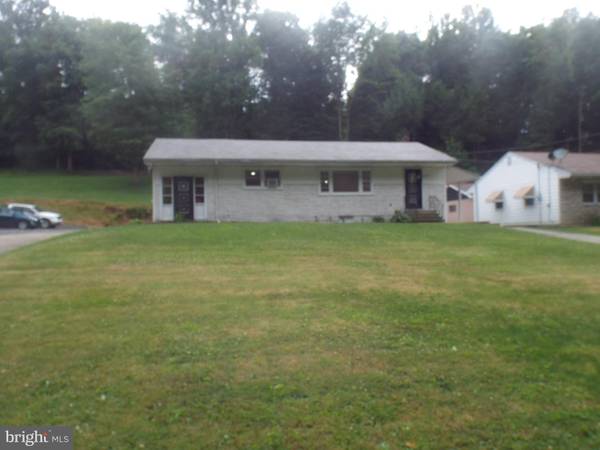 528 RATTLIN RUN RD, Ringtown, PA 17967