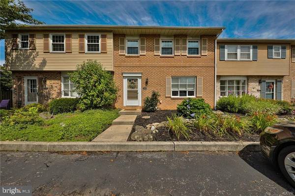 Allentown, PA 18103,4551 N HEDGEROW DR