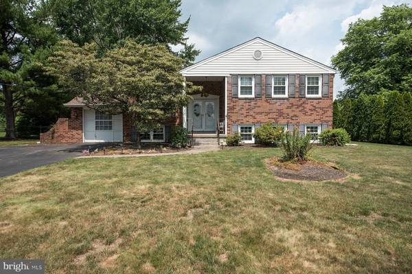 237 FROG HOLLOW RD, Churchville, PA 18966