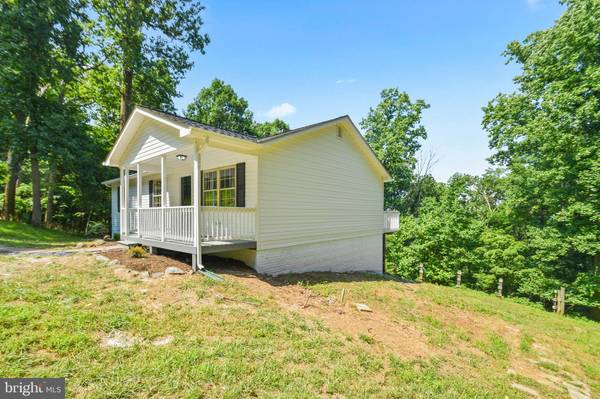 Linden, VA 22642,250 CASHMERE CT