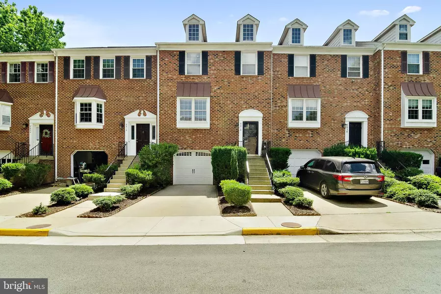 6616 IRVIN PL, Alexandria, VA 22312