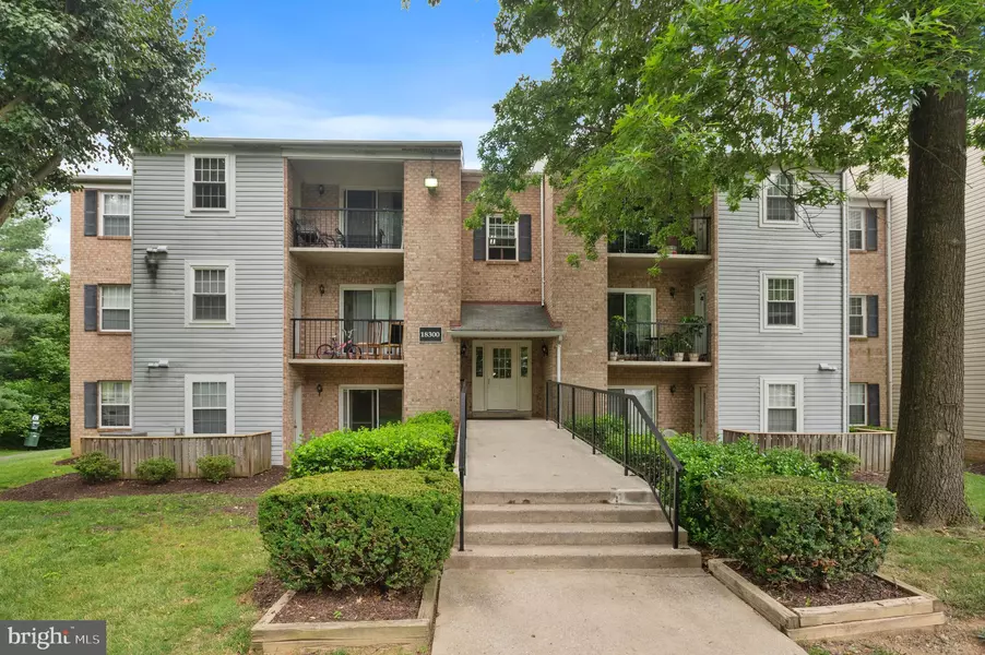 18300 STREAMSIDE DR #202, Gaithersburg, MD 20879