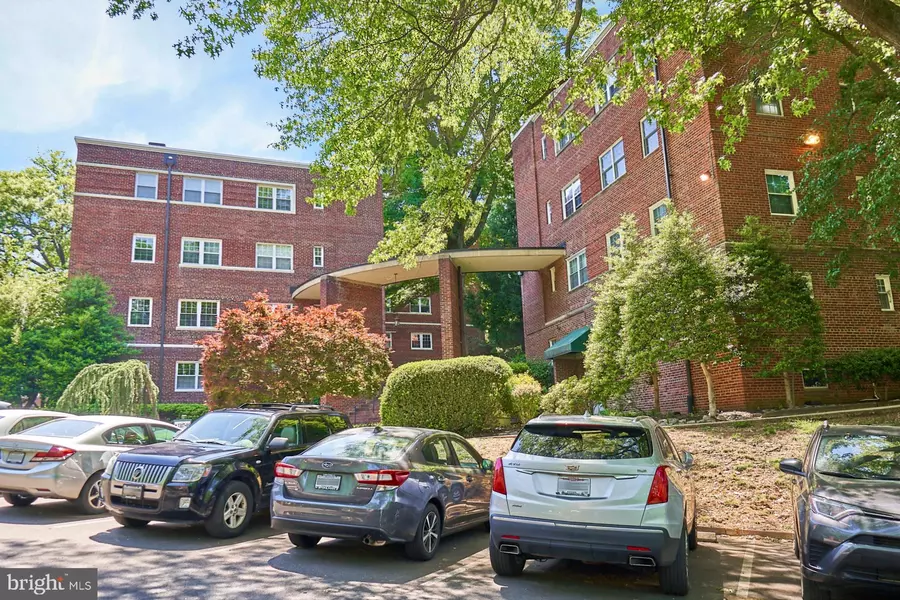 1307 N ODE ST #424, Arlington, VA 22209