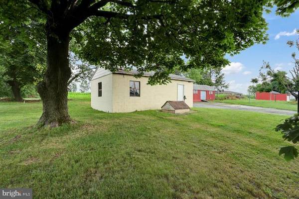 Fredericksburg, PA 17026,651 GREBLE RD