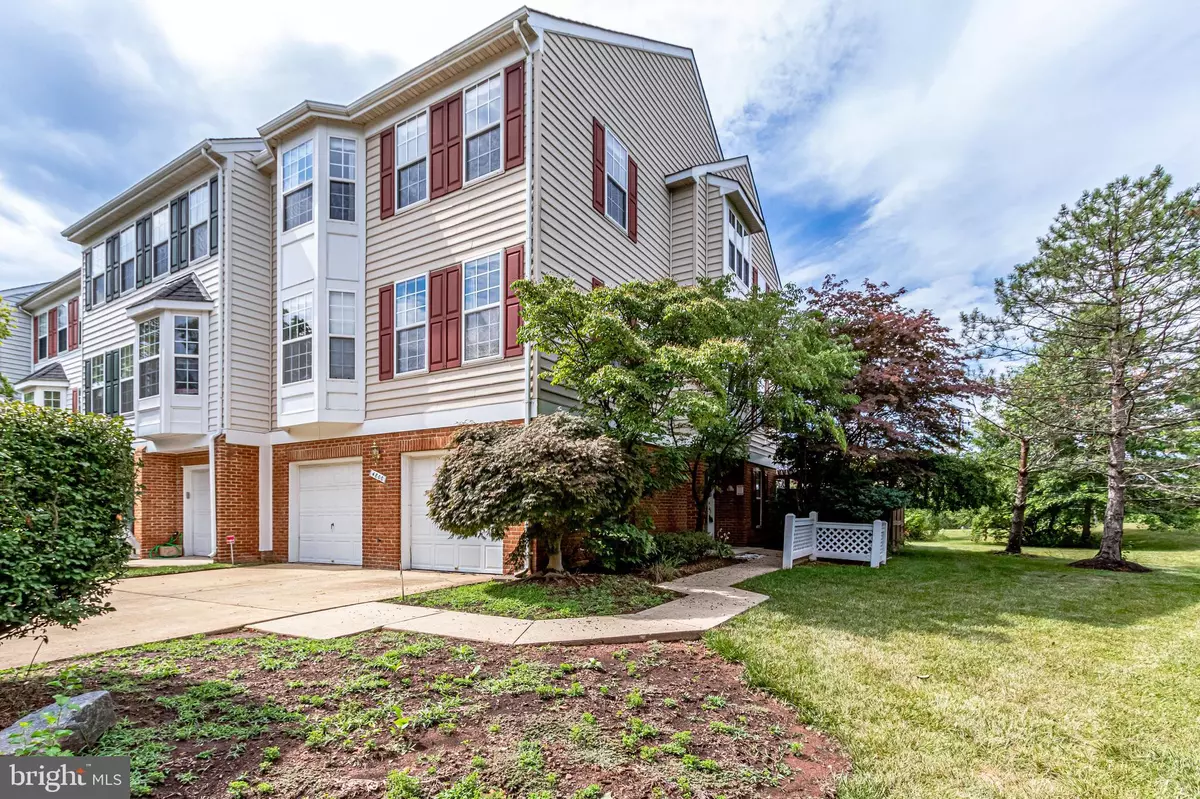 Fairfax, VA 22033,4800 HERON NECK LN