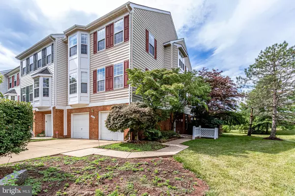 4800 HERON NECK LN, Fairfax, VA 22033