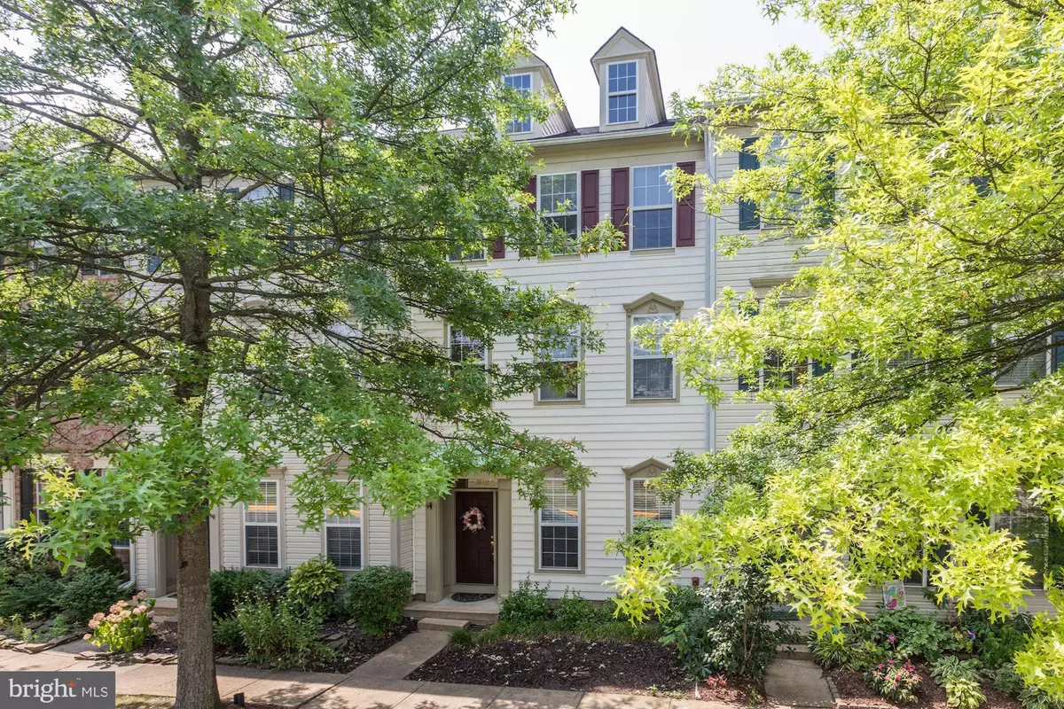 Chantilly, VA 20152,26131 NIMBLETON SQ