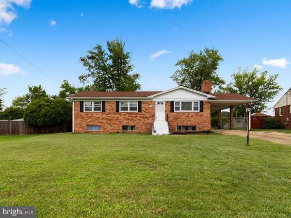 9308 SMALL DR, Clinton, MD 20735