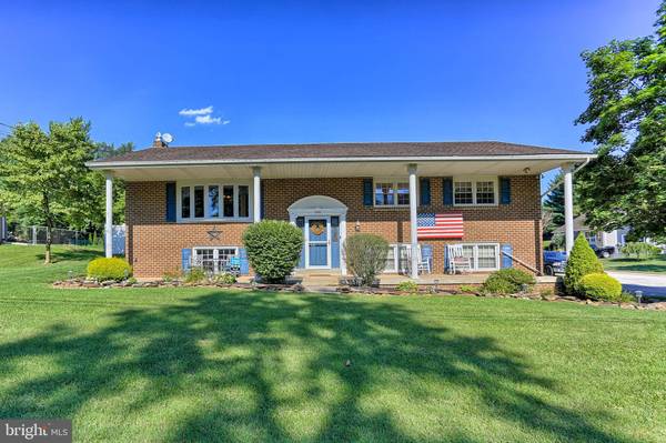 2025 DERRY RD, York, PA 17408