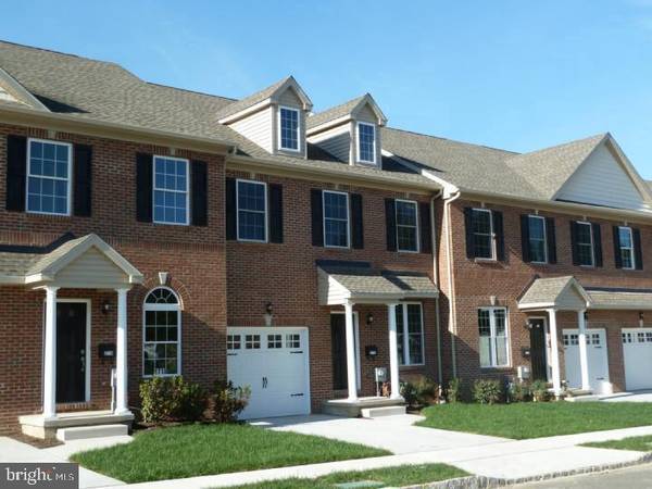 Willow Grove, PA 19090,2711 KEEBLER CT