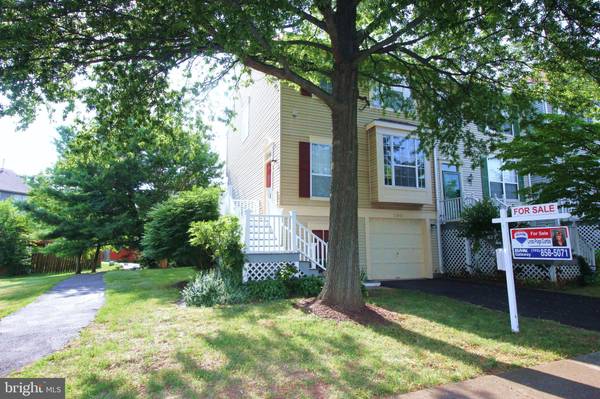 21851 MAYWOOD TER, Sterling, VA 20164