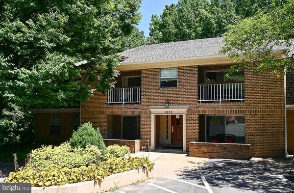 5825 COVE LANDING RD #201, Burke, VA 22015