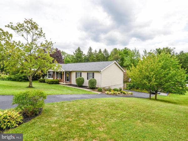 645 LOCUST GROVE RD, York, PA 17402