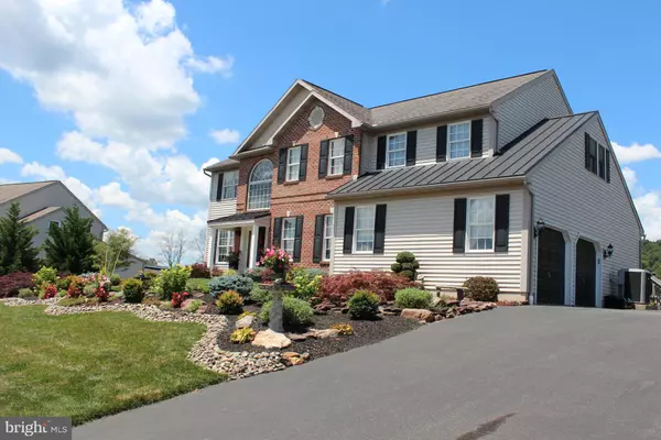 Douglassville, PA 19518,105 ORCHARD VIEW DR