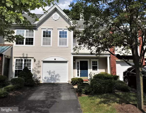 Plainsboro, NJ 08536,8 JAY CT