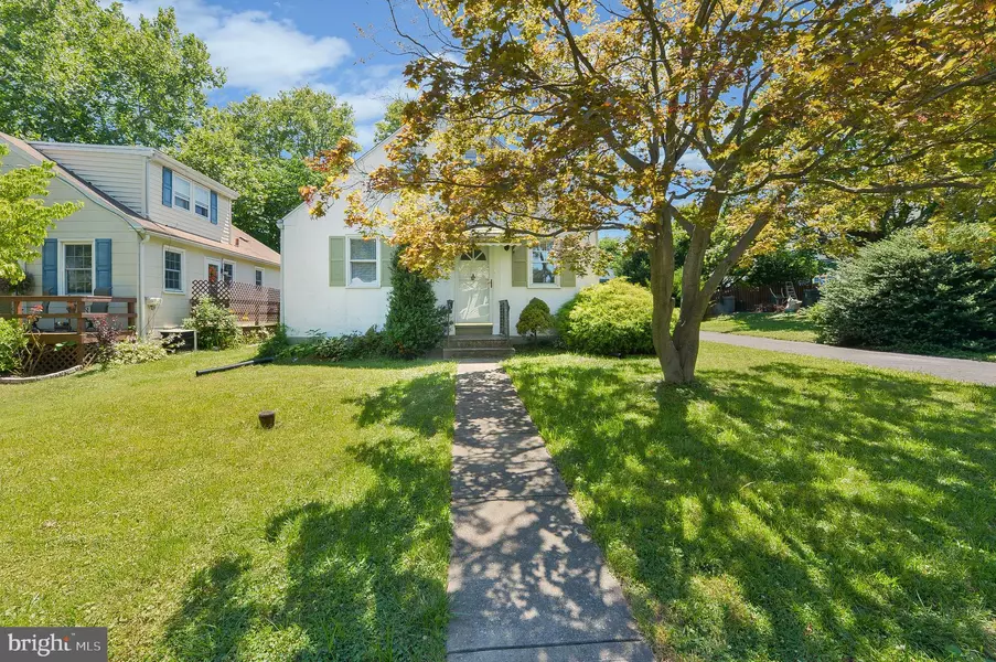 210 CEDAR RD, Wallingford, PA 19086