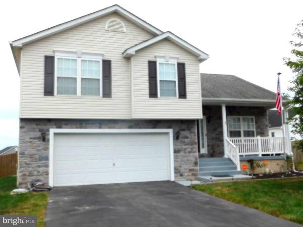 299 CORBIN HEIGHTS WAY, Martinsburg, WV 25404