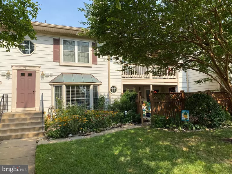 6911-A SANDRA MARIE CIR, Alexandria, VA 22310