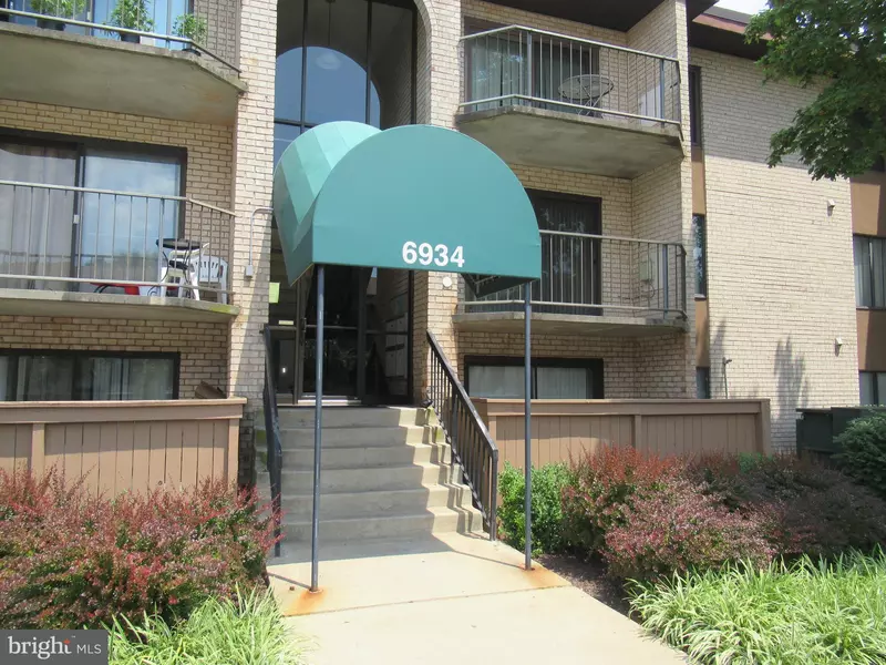 6934 HANOVER PKWY #301, Greenbelt, MD 20770