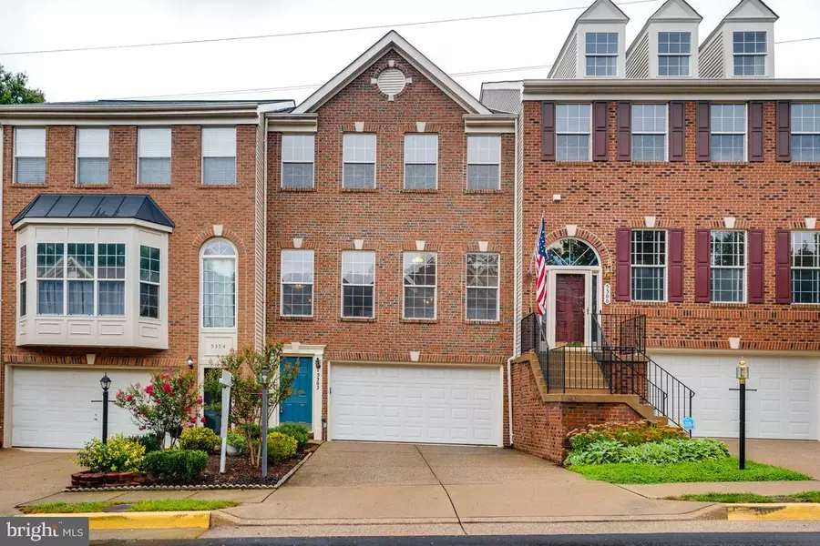 5302 WALDO DR, Alexandria, VA 22315