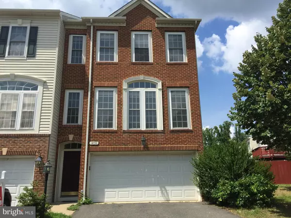 12739 HERON RIDGE DR, Fairfax, VA 22030