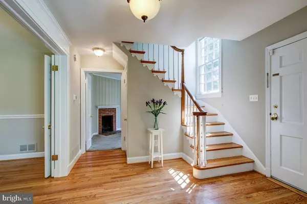 North Bethesda, MD 20852,5421 WICKFORD DR