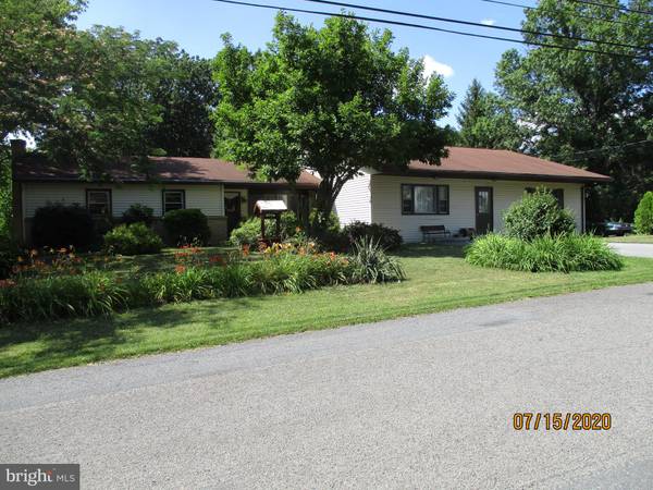 946 SHERMANS VIEW RD, Shermans Dale, PA 17090