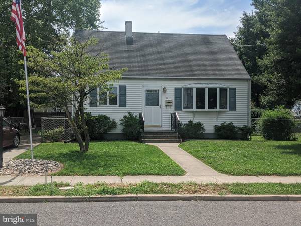 24 FALMOUTH RD, Hamilton, NJ 08620