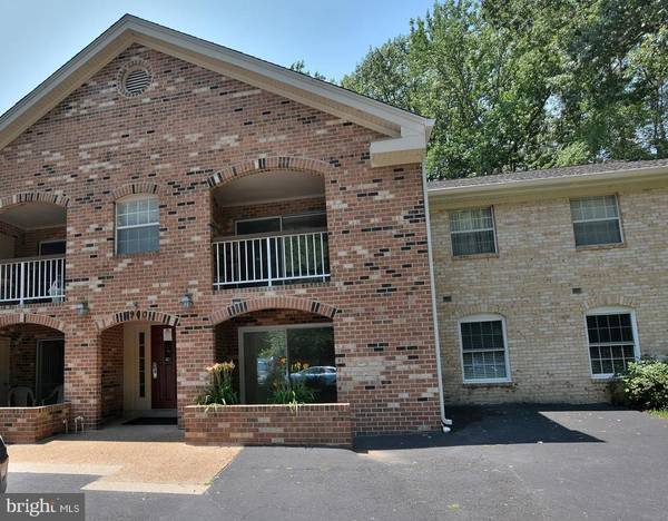 5900 COVE LANDING RD #204, Burke, VA 22015