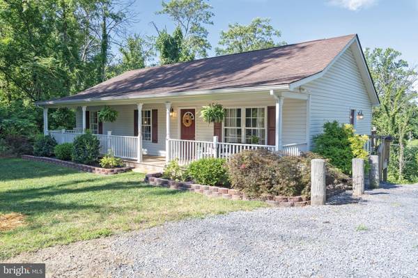 499 WEALTHY RD, Linden, VA 22642