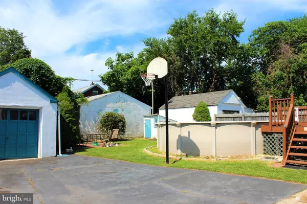 Philadelphia, PA 19152,1836 SOLLY AVE