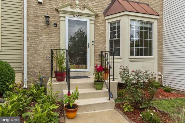 6749 JENNY LEIGH CT, Centreville, VA 20121