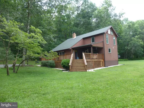 Lost River, WV 26810,5706 THORN BOTTOM