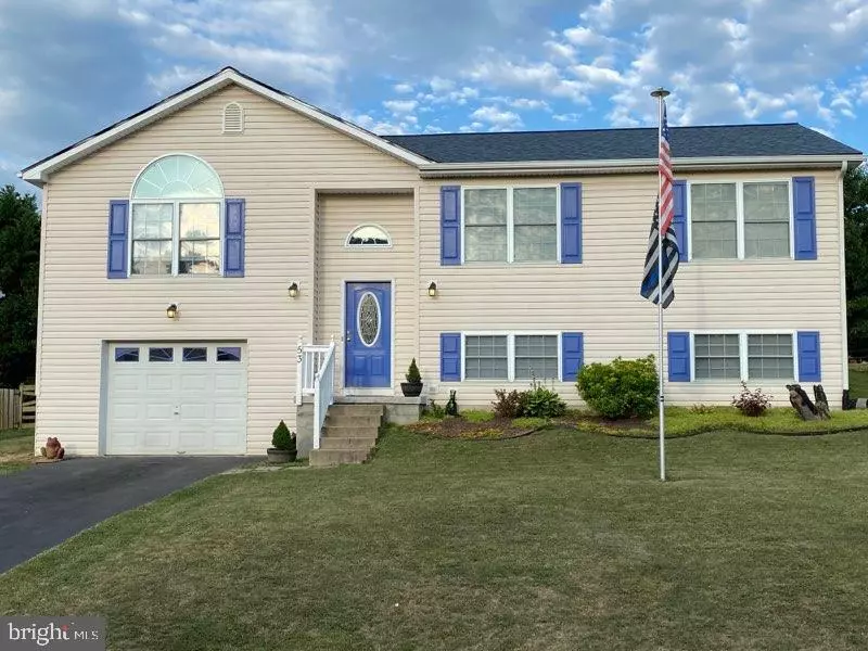 53 PLANET CT, Martinsburg, WV 25404