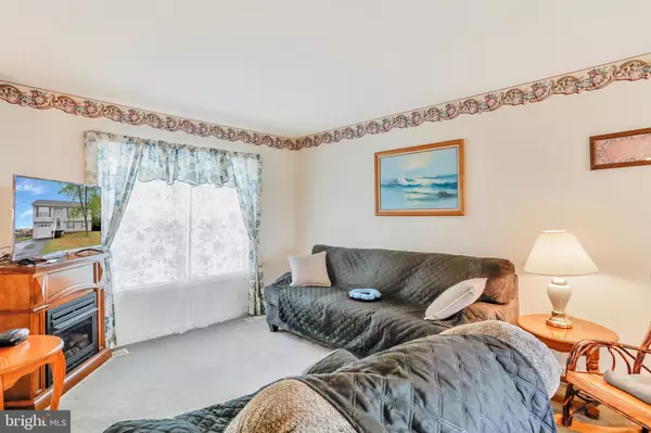 Martinsburg, WV 25405,27 COOK CT