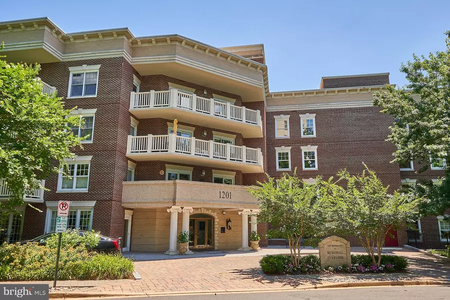 1201 N NASH ST #606, Arlington, VA 22209