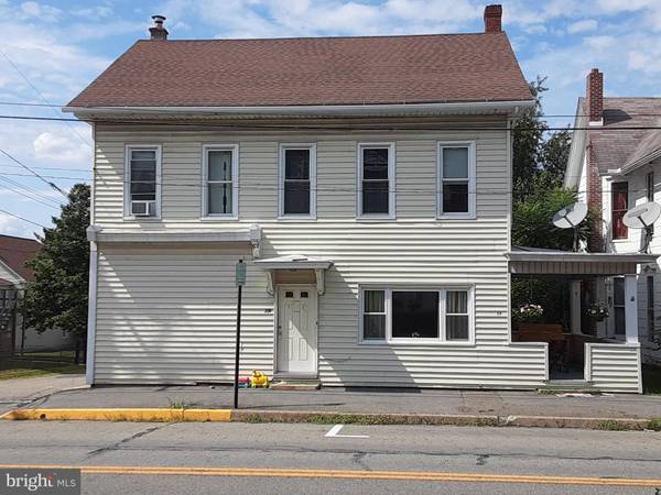 29 W MAIN ST, Elizabethville, PA 17023