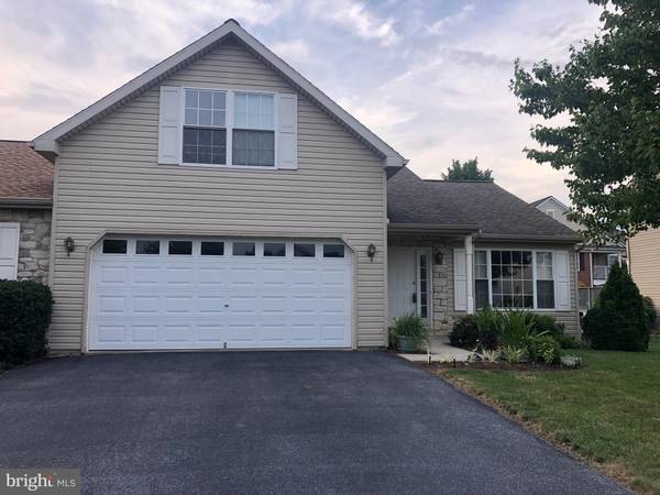 1267 WILLOW CREEK DR, Mount Joy, PA 17552