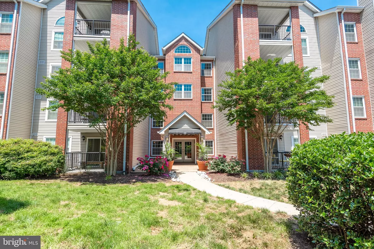 Alexandria, VA 22302,3307 WYNDHAM CIR #1163